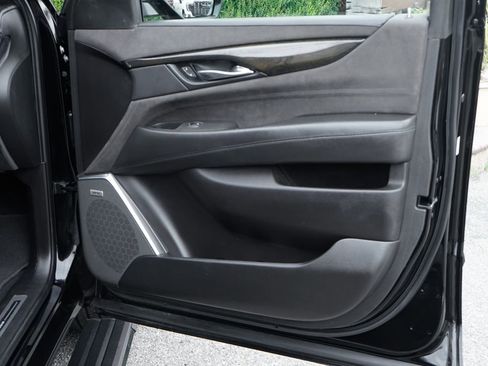 Used 2017 Cadillac Escalade ESV Platinum RWD image 54