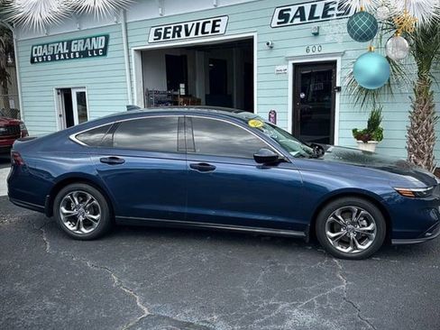 Used 2023 Honda Accord EX image 2