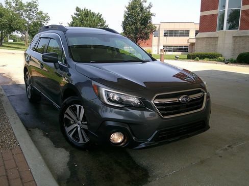 Used 2018 Subaru Outback 2.5i Limited AWD/4WD image 4