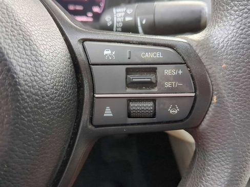 Used 2023 Honda Accord EX image 17