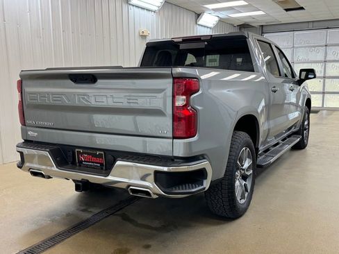 Used 2025 Chevrolet Silverado 1500 LT AWD/4WD image 6