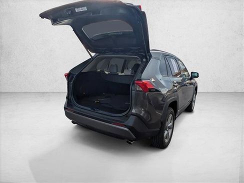 Used 2021 Toyota RAV4 Limited image 22