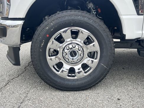 New 2026 Ford F350 Lariat w/ Lariat Premium Package image 36