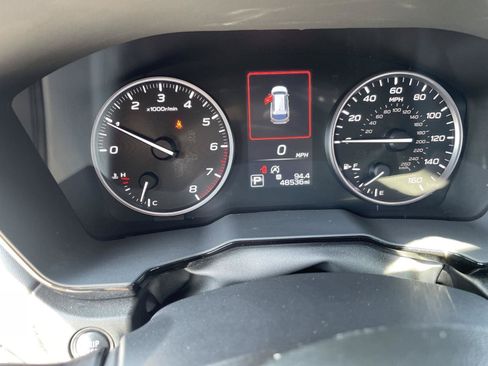 Used 2025 Subaru Outback Premium w/ Popular Package #1A AWD/4WD image 2