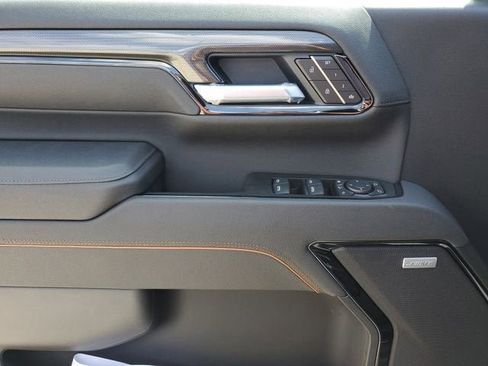 New 2026 GMC Sierra 2500 AT4 w/ AT4 Premium Plus Package AWD/4WD image 18