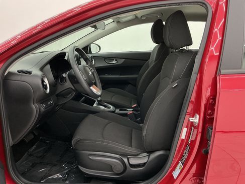 Used 2020 Kia Forte LXS FWD image 16