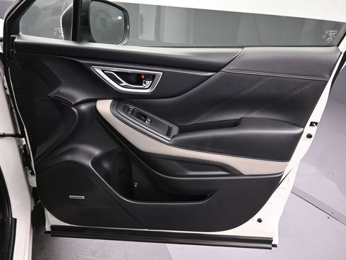 Used 2022 Subaru Forester Limited image 40