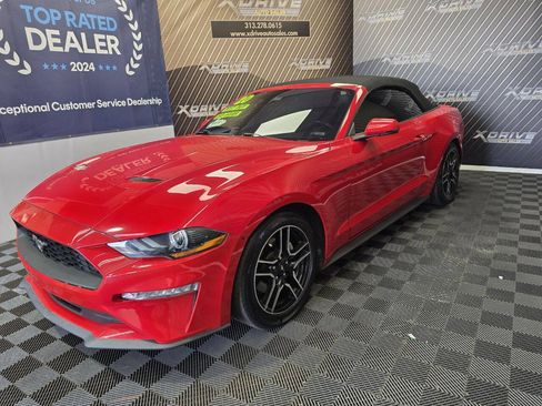 Used 2020 Ford Mustang Premium RWD image 4