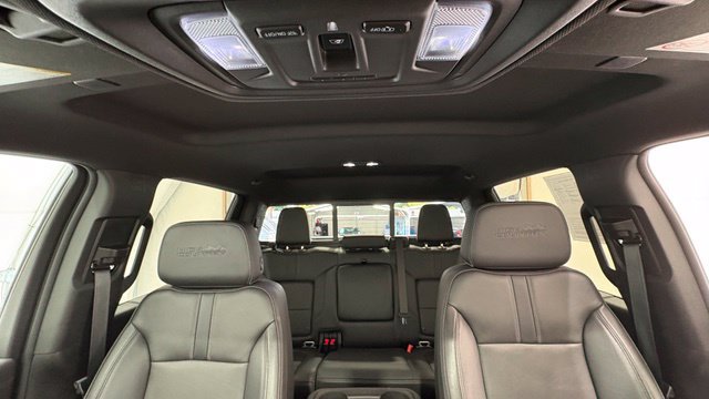 Used 2023 Chevrolet Silverado 3500 High Country w/ Z71 Off-Road Package AWD/4WD image 29