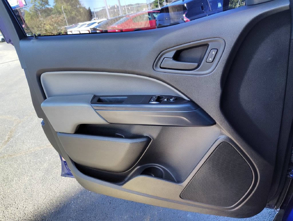 Used 2016 Chevrolet Colorado W/T w/ WT Convenience Package AWD/4WD image 17