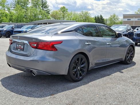 Used 2016 Nissan Maxima SR FWD image 5