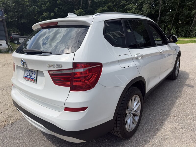 Used 2017 BMW X3 xDrive28i AWD/4WD image 5