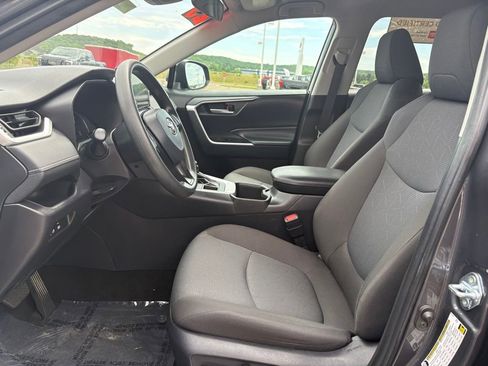 Certified 2025 Toyota RAV4 XLE AWD/4WD image 12