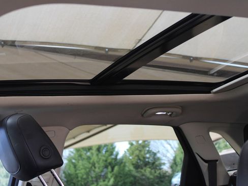 Used 2018 Cadillac XT5 Luxury w/ Driver Awareness Package image 20