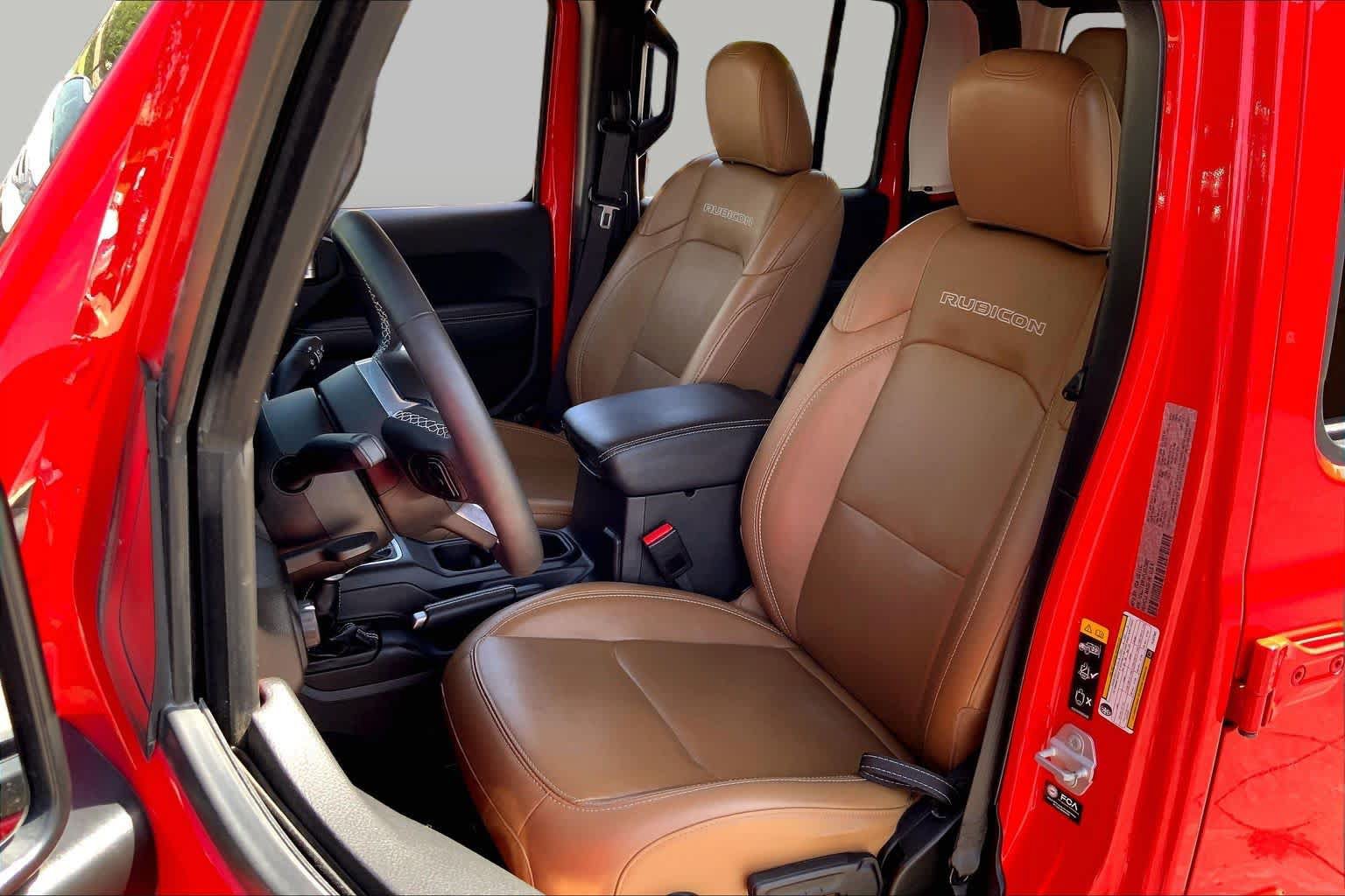 Used 2023 Jeep Gladiator Rubicon w/ Cold Weather Group AWD/4WD image 8
