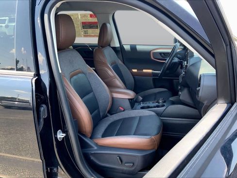 Used 2021 Ford Bronco Sport Outer Banks w/ Outer Banks Package (96D) AWD/4WD image 9