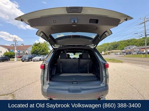 Used 2023 Chevrolet Traverse LT w/ Midnight/Sport Edition AWD/4WD image 20