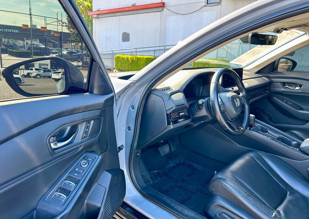 Used 2024 Honda Accord EX-L image 9