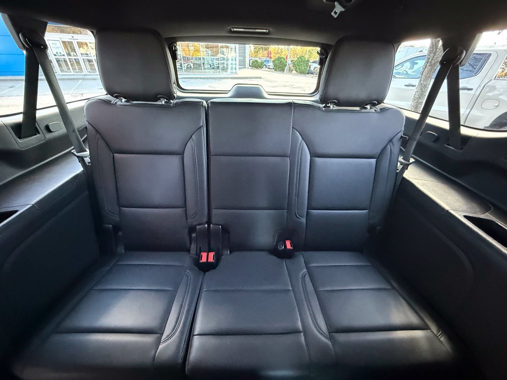 Used 2021 Chevrolet Suburban LT w/ Luxury Package AWD/4WD image 36