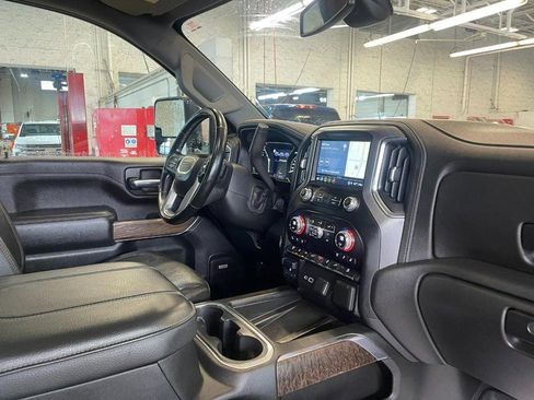 Used 2023 GMC Sierra 2500 Denali image 10