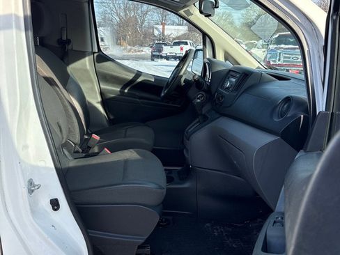 Used 2016 Chevrolet City Express LT image 12