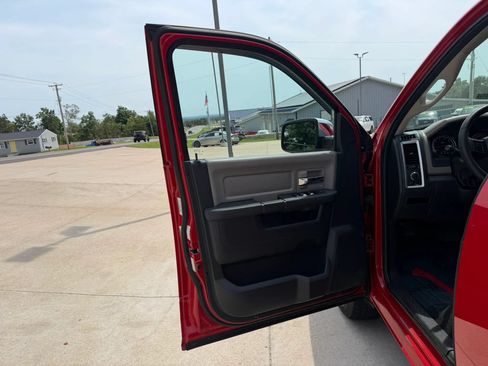 Used 2012 RAM 1500 Classic SLT AWD/4WD image 13