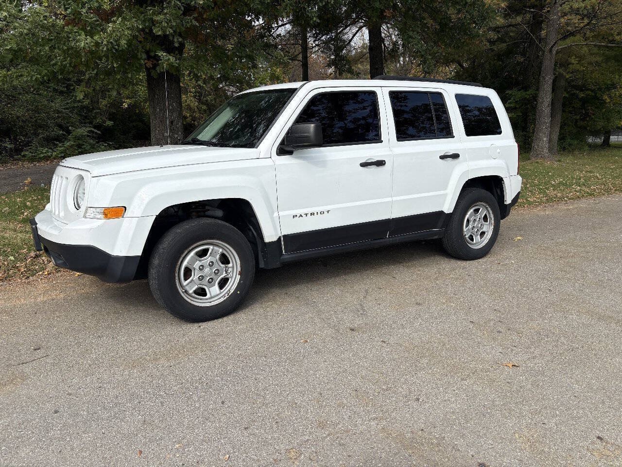 Used 2014 Jeep Patriot Sport FWD image 19