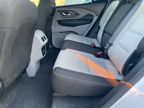 Used 2022 GMC Terrain SLE w/ Driver Convenience Package image 14