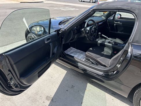 Used 2013 MAZDA MX-5 Miata Club RWD image 18