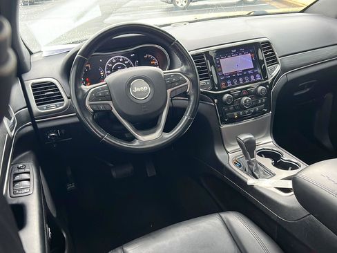 Used 2021 Jeep Grand Cherokee Limited w/ Sun & Sound Group image 18