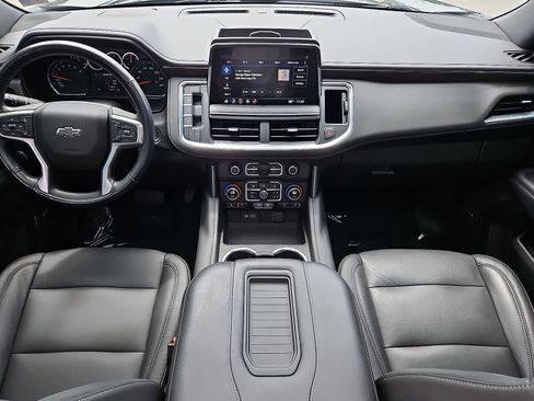 Used 2021 Chevrolet Suburban Z71 w/ Z71 Signature Package AWD/4WD image 26