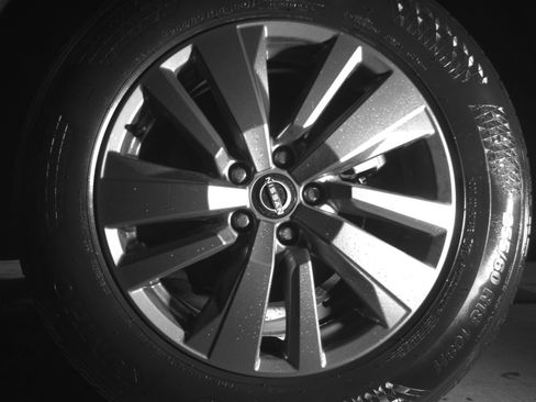 Used 2025 Nissan Pathfinder SV image 14