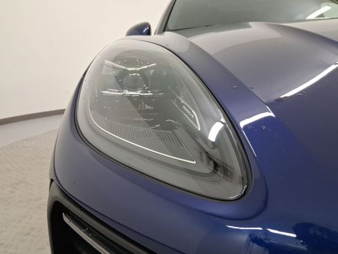 New 2026 Porsche Macan image 11