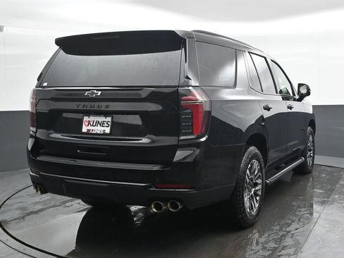 Used 2025 Chevrolet Tahoe Z71 image 9