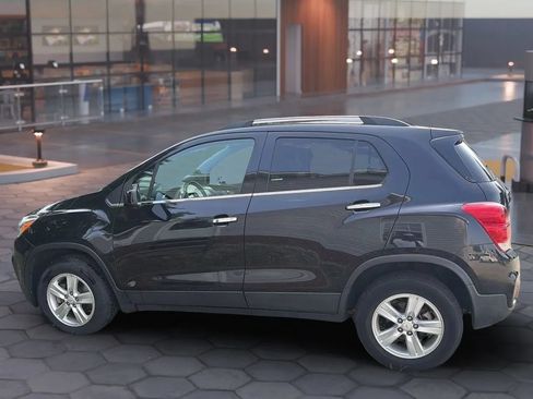 Used 2020 Chevrolet Trax LT AWD/4WD image 4
