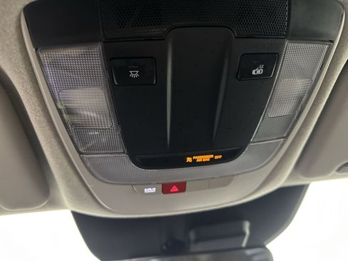 Used 2023 Kia Niro EX image 25