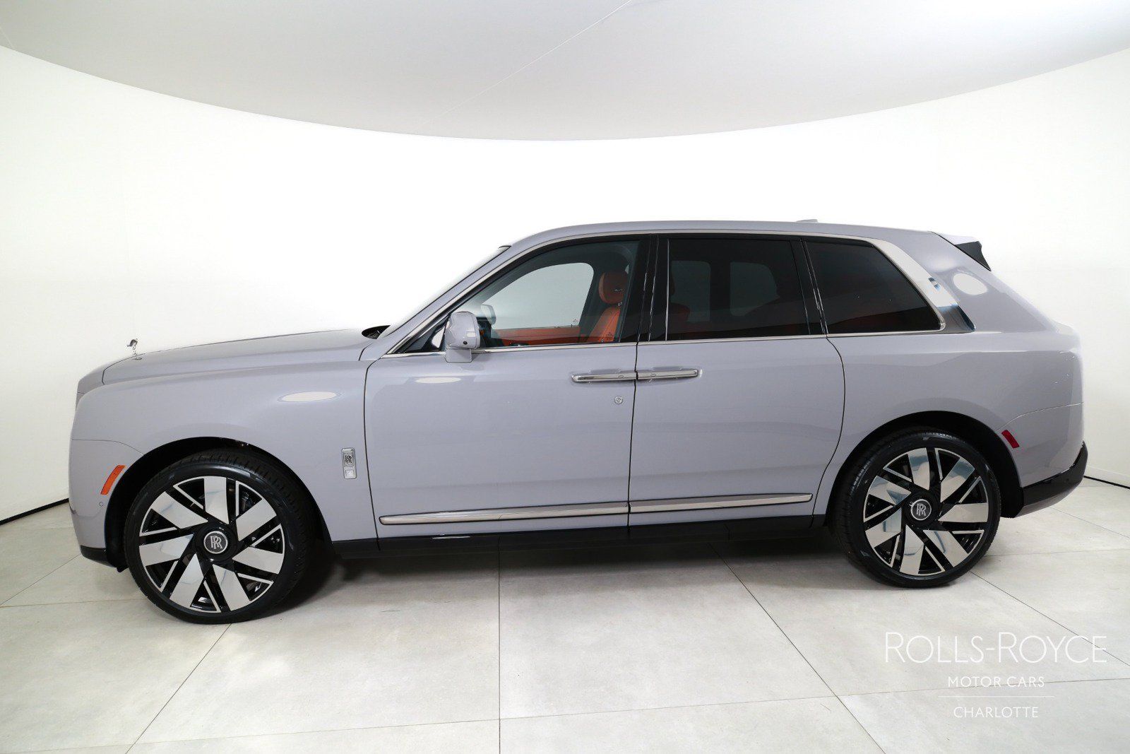 New 2027 Rolls-Royce Cullinan AWD/4WD image 3
