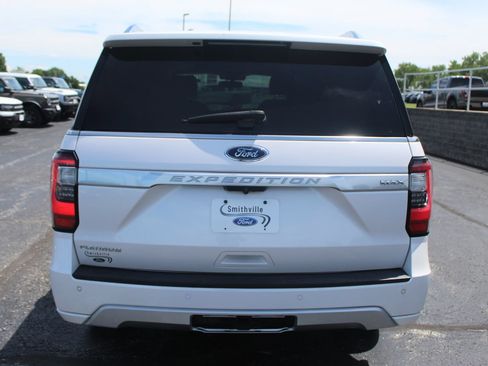 Used 2019 Ford Expedition Max Platinum AWD/4WD image 6