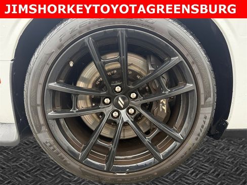 Used 2022 Dodge Challenger R/T Scat Pack w/ Shaker Package image 11