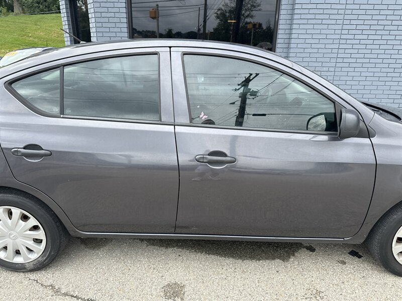 Used 2015 Nissan Versa S Plus FWD image 24
