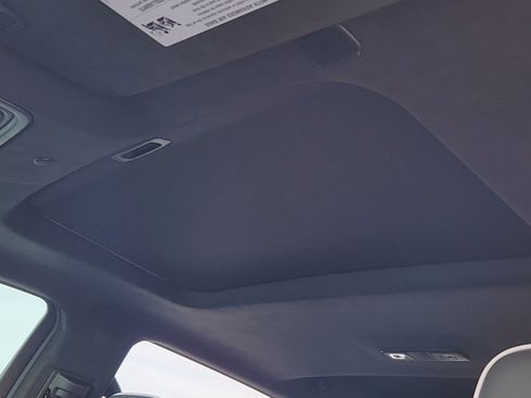 Used 2025 GMC Sierra 1500 AT4X image 11