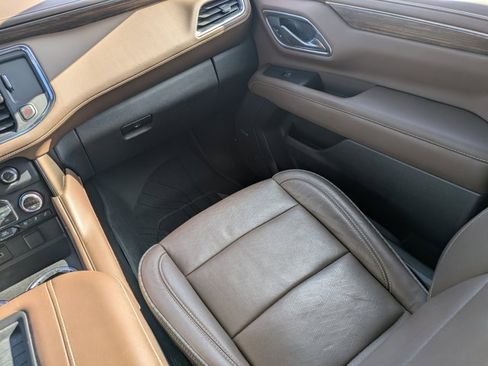 Used 2023 Chevrolet Tahoe High Country image 18