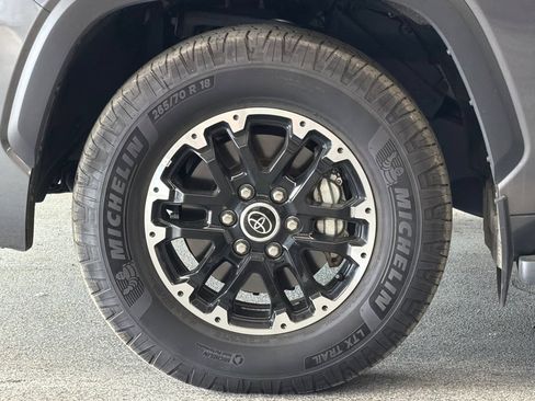 Used 2024 Toyota Sequoia SR5 w/ SR5 Premium Package AWD/4WD image 25
