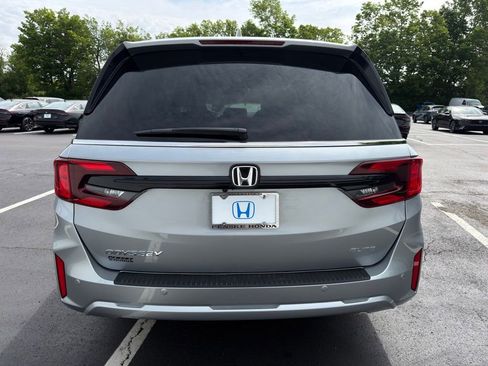Certified 2026 Honda Odyssey Elite image 4