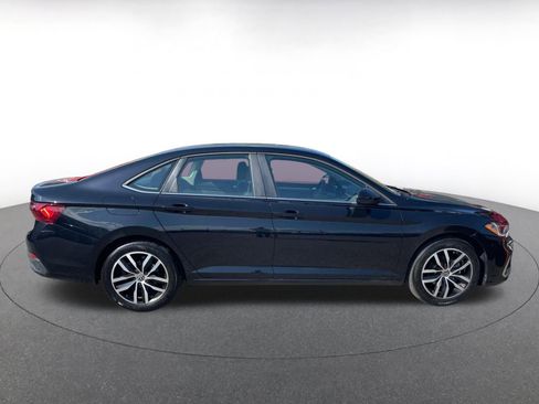 Used 2025 Volkswagen Jetta SE image 15