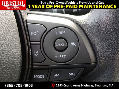 Used 2021 Toyota RAV4 XLE w/ Convenience Package image 28