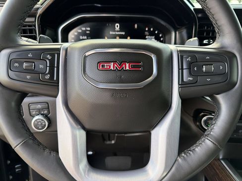 Used 2025 GMC Sierra 1500 Elevation AWD/4WD image 11