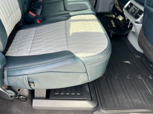 Used 2023 Ford F150 Limited image 23