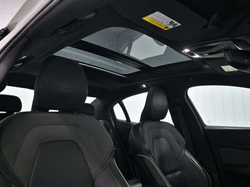 Used 2019 Volvo S60 T6 R-Design AWD/4WD image 26