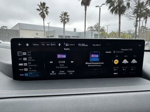 Used 2023 Genesis GV80 2.5T w/ Prestige 20" Package image 24